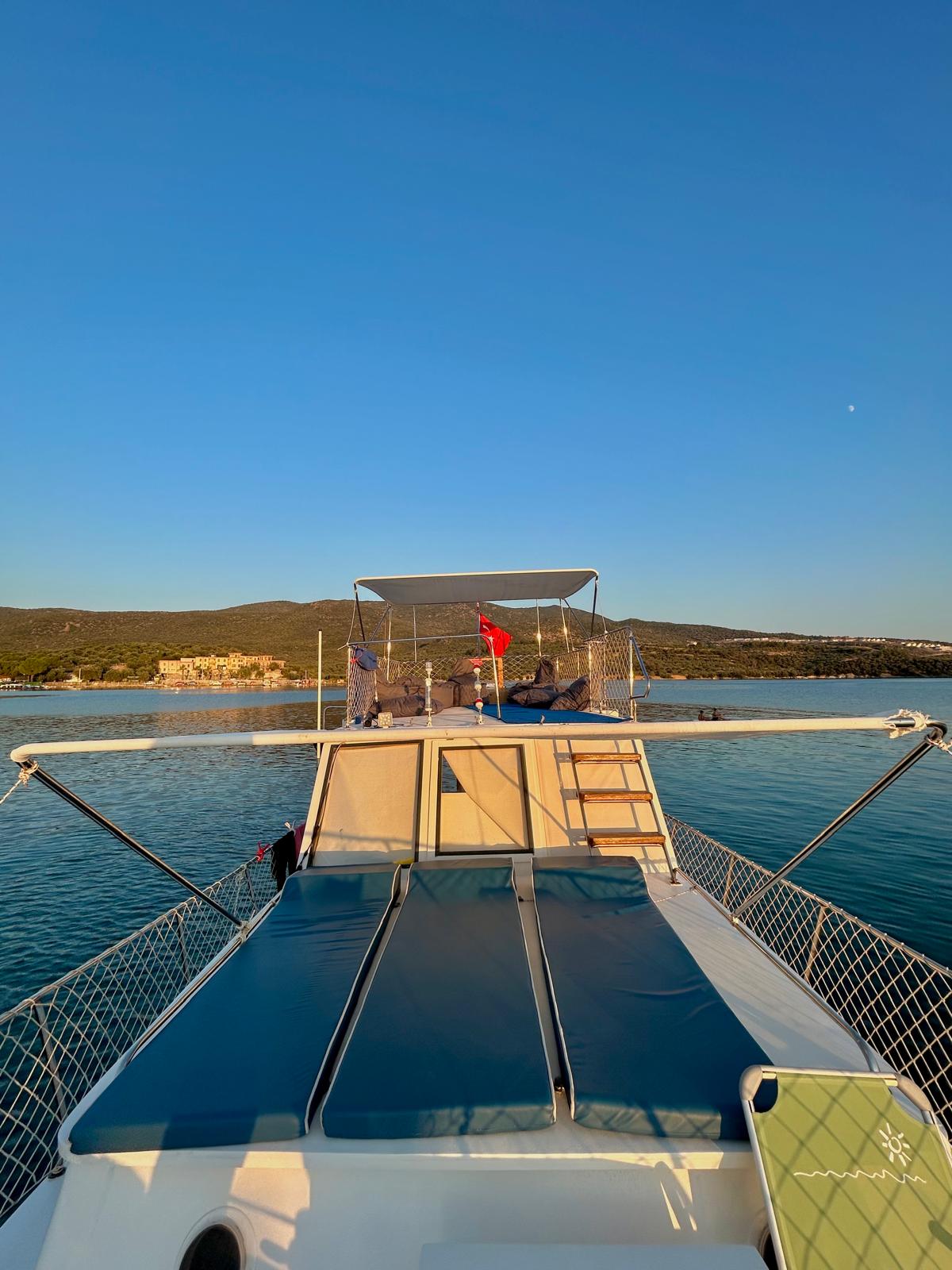 Hızırok — Ön güverte